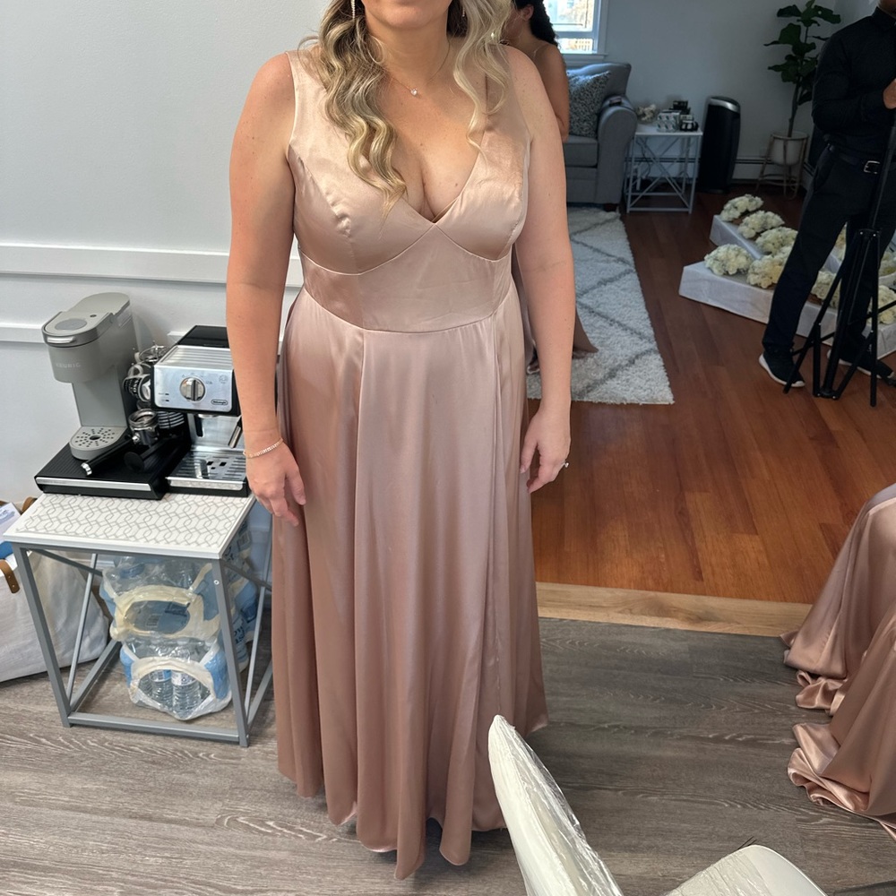 GALINA SIGNATURE David’s bridal sand bridesmaid dress
STYLE# GS290020